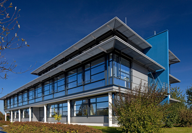 Company building in Kammlach, Bavaria